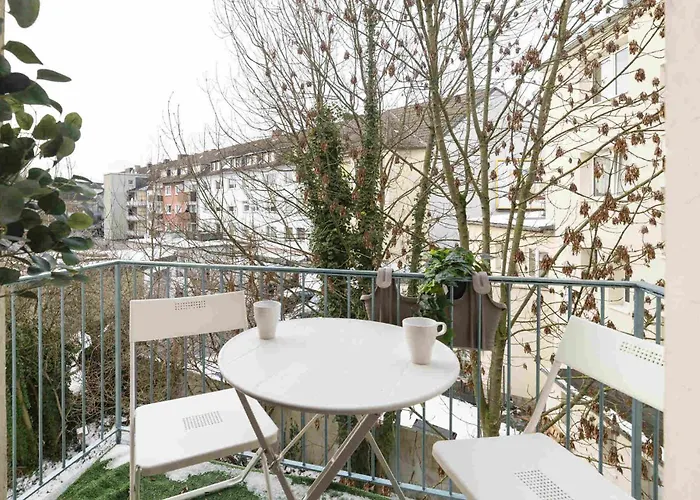 Zentral Fuer 6 Naehe Messe & Hbf Mit Balkon Und Wlan * Essen